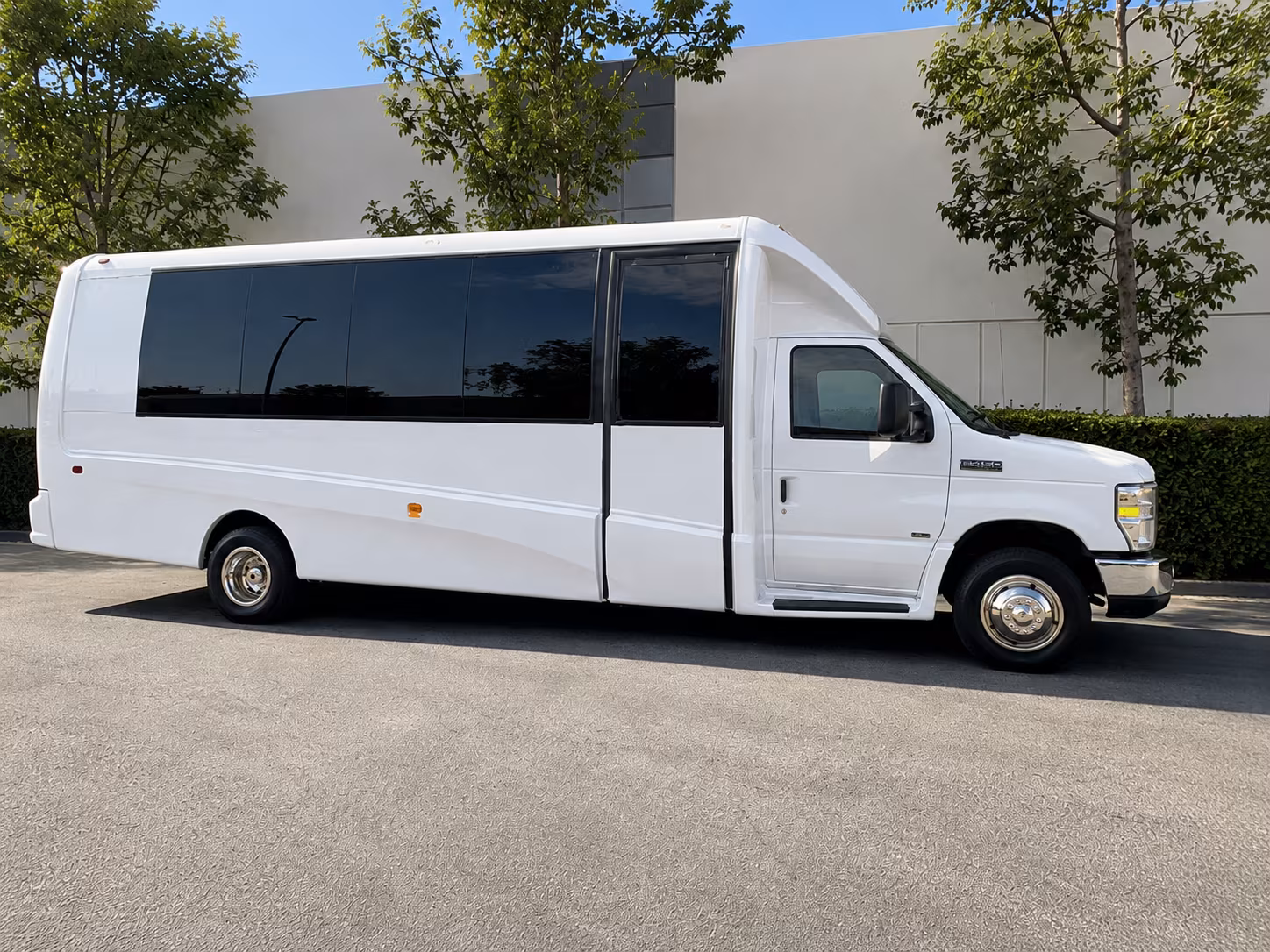Arlington Airport Shuttles & Transportation