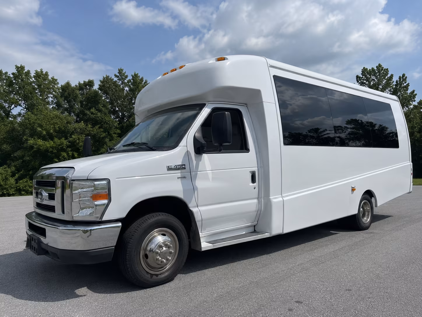 Mesquite Winery Tour & Pub Crawl Transportation party bus exterior