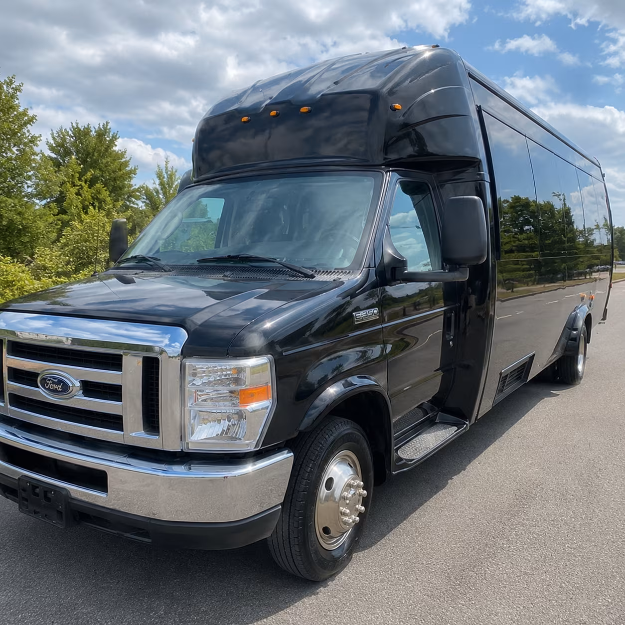 Richardson Birthday, Sweet 16, & Quinceañera Party Bus Rentals