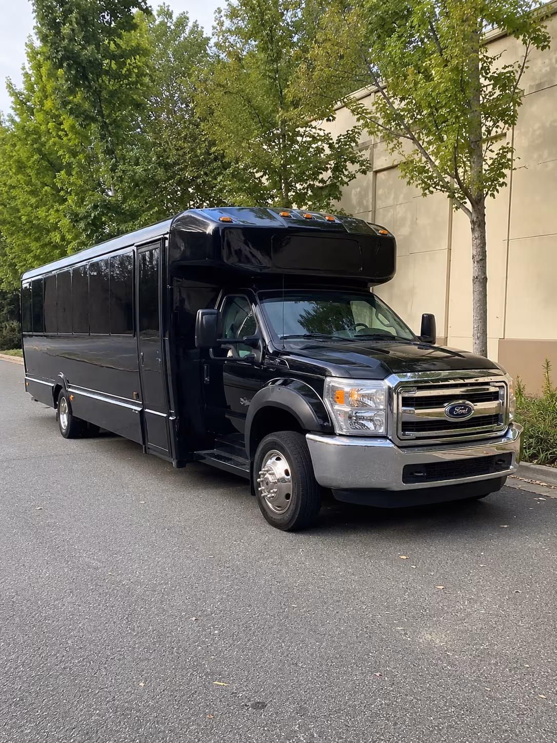 Mesquite Winery Tour & Pub Crawl Transportation